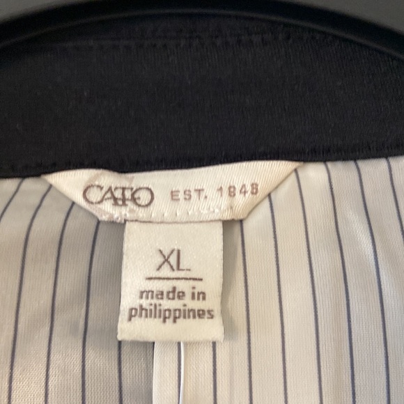 CATO women’s Blazer size XL length 28” bust 44” color black see all photos - Picture 3 of 12